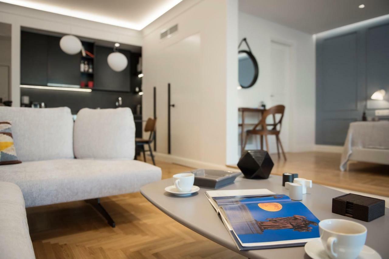 Chic Central Athens Apartment At Mavilli Sq. Zewnętrze zdjęcie